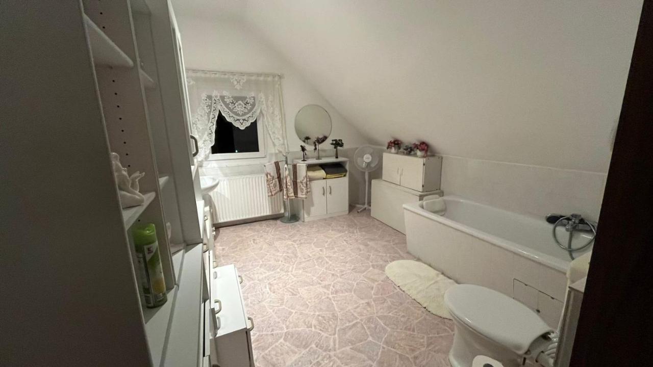 Апартаменты Haus Luise Monteure Дельменхорст Экстерьер фото