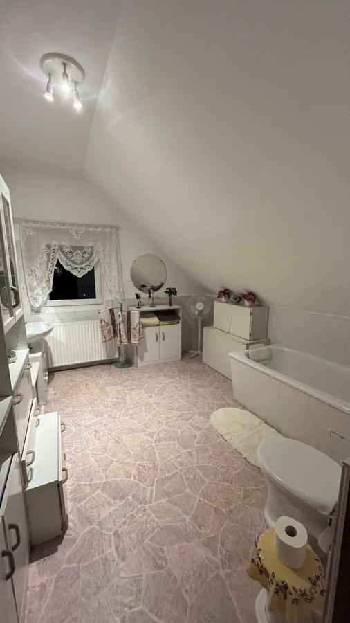 Апартаменты Haus Luise Monteure Дельменхорст Экстерьер фото